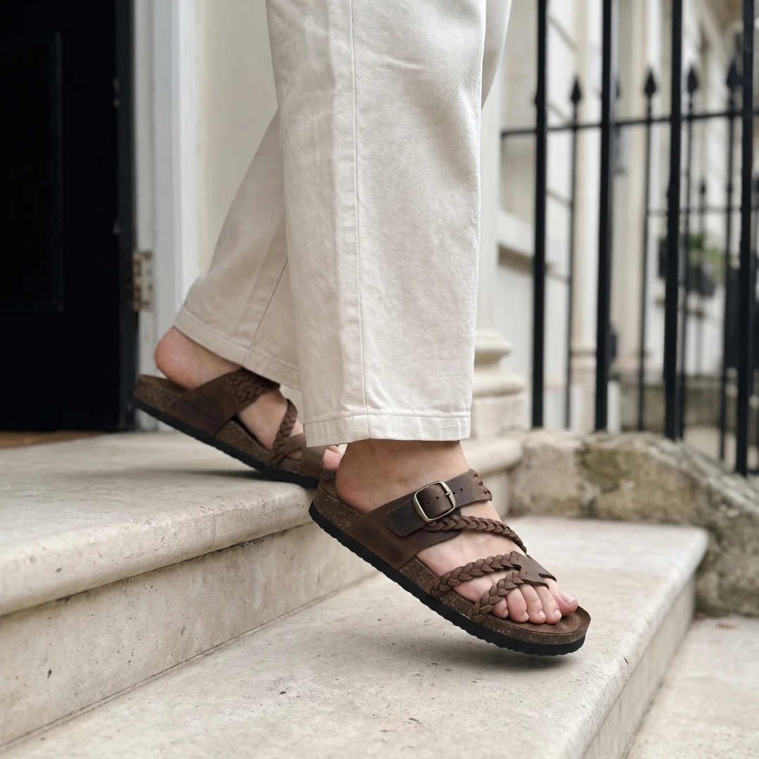 Solangé Orthopedic Leather Sandals