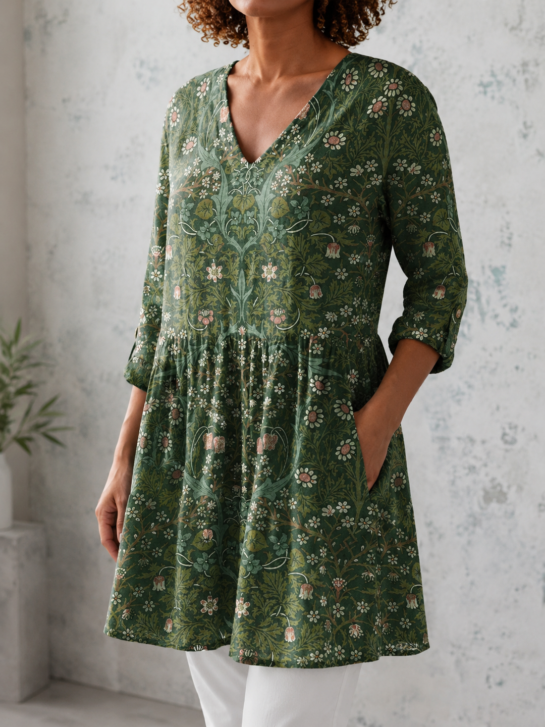 Sophia | Vintage Floral V-Neck Shirt