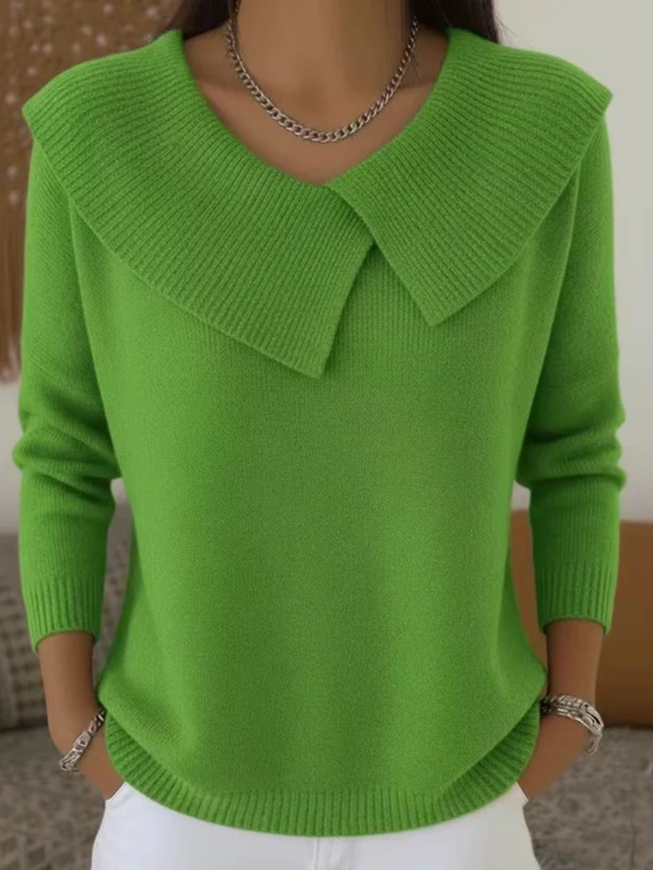 Cassidy | Warm Sweater with Soft Collar
