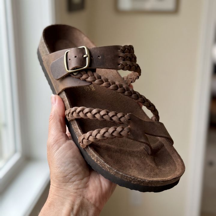 Solangé Orthopedic Leather Sandals