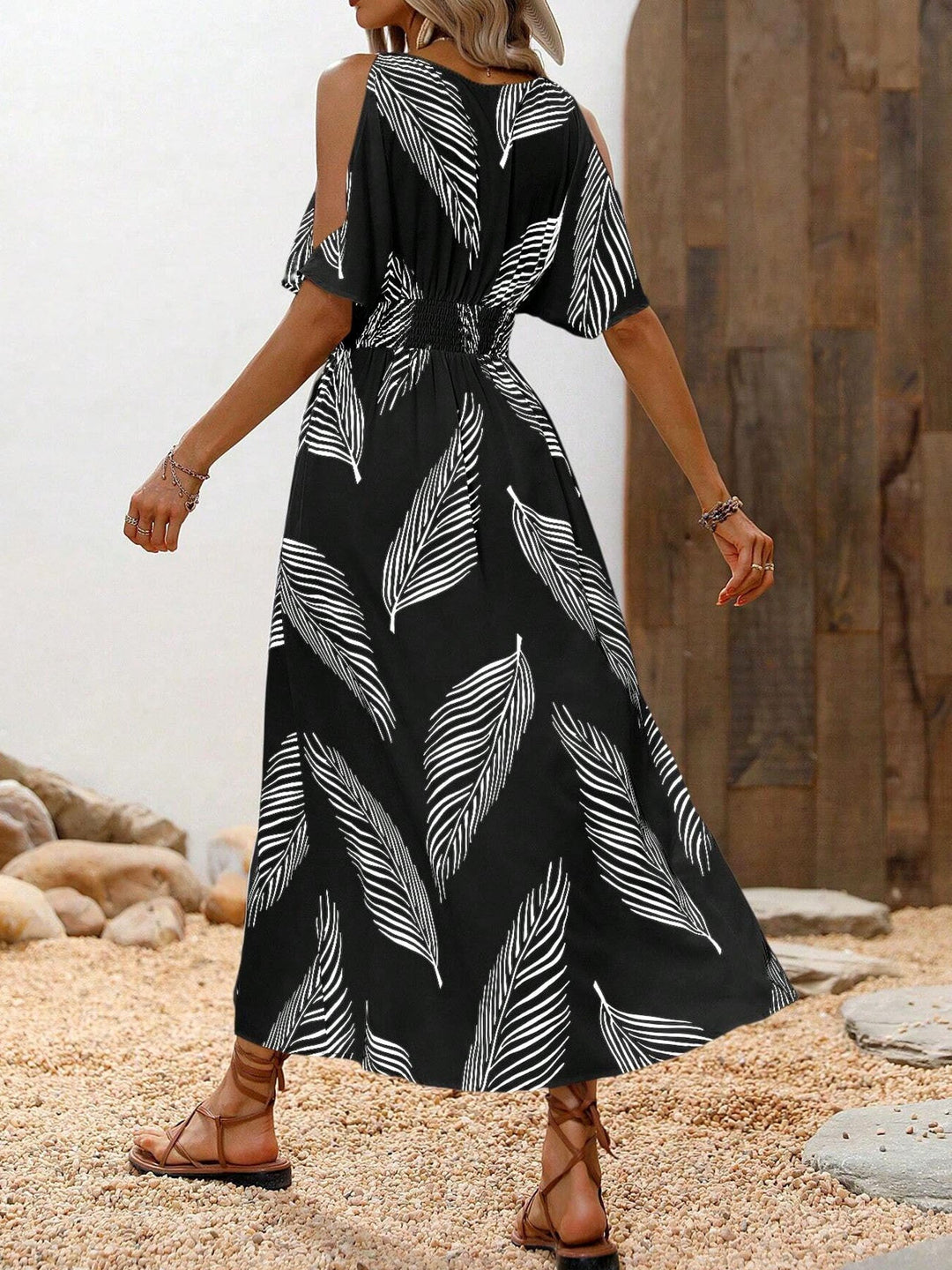 Elowira | Flowing Maxi Dress with Tummy Coverage