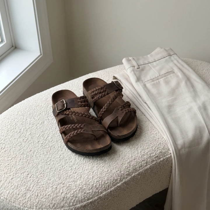 Solangé Orthopedic Leather Sandals