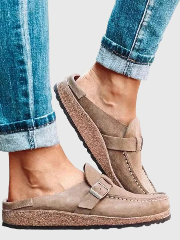 Valencia – Soft Buckle Comfort Clogs