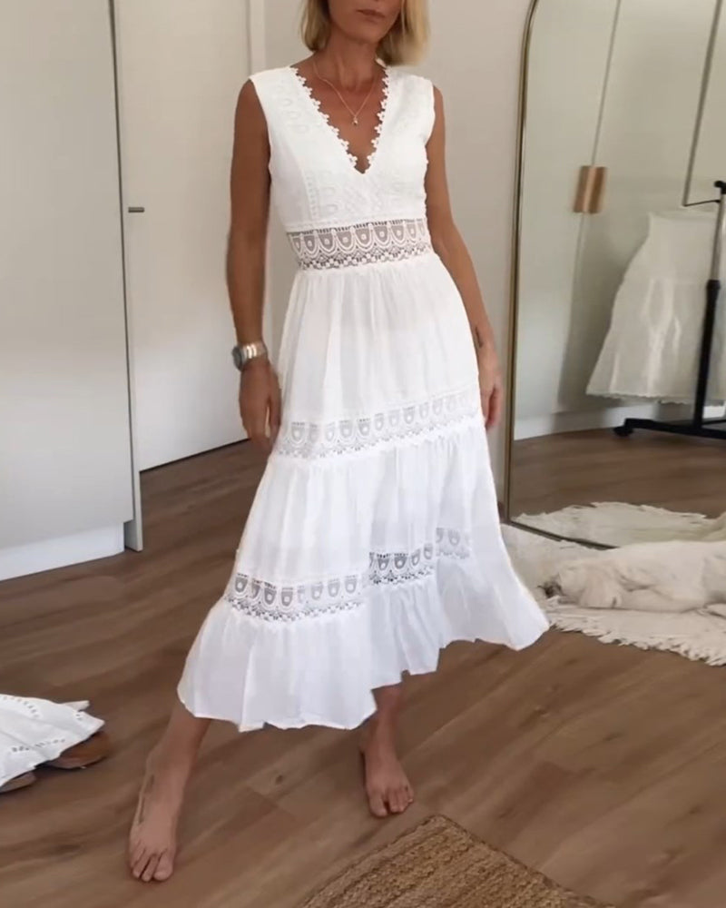 Sora™ – Sleeveless Boho Midi Dress with Lace Details