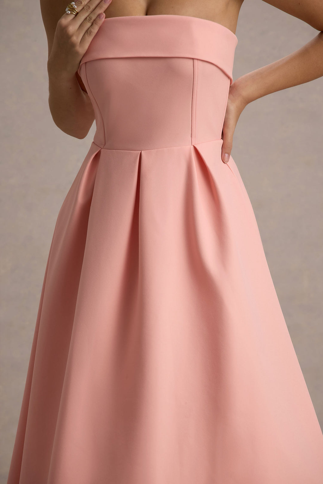ANNE | Stylish Off-Shoulder Midi Dress